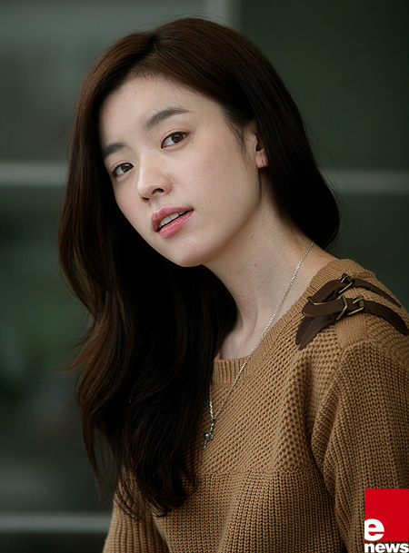 Korean Entertainment News: Han Hyo Joo Says Lee Byung Hun was the Best ...